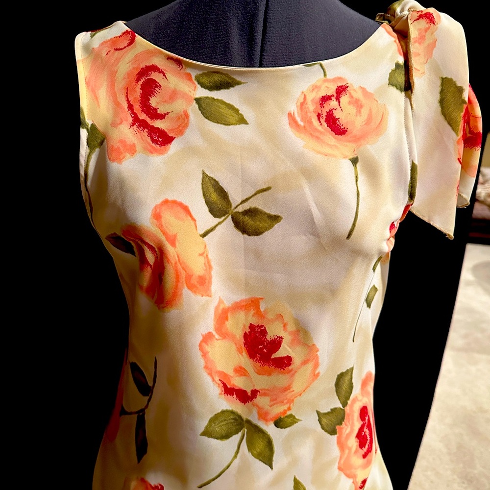 Skirt and blouse set